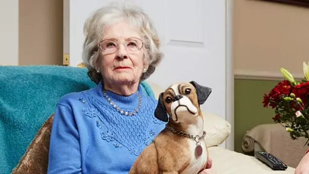 Gogglebox Star Mary Cook Has Died, Aged 92