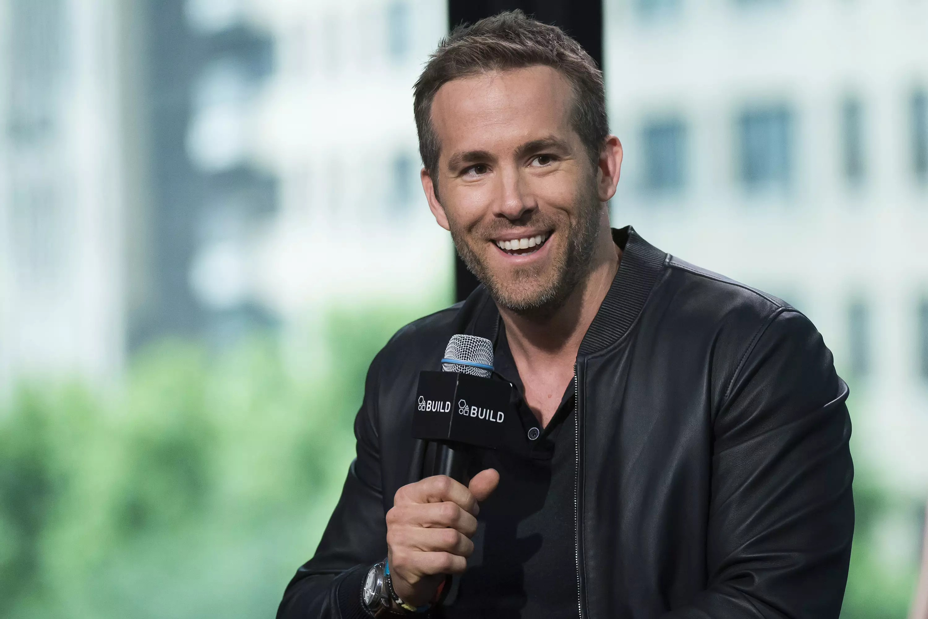 Ryan Reynolds Has The Most Original Banter And Is Hilarious On Twitter