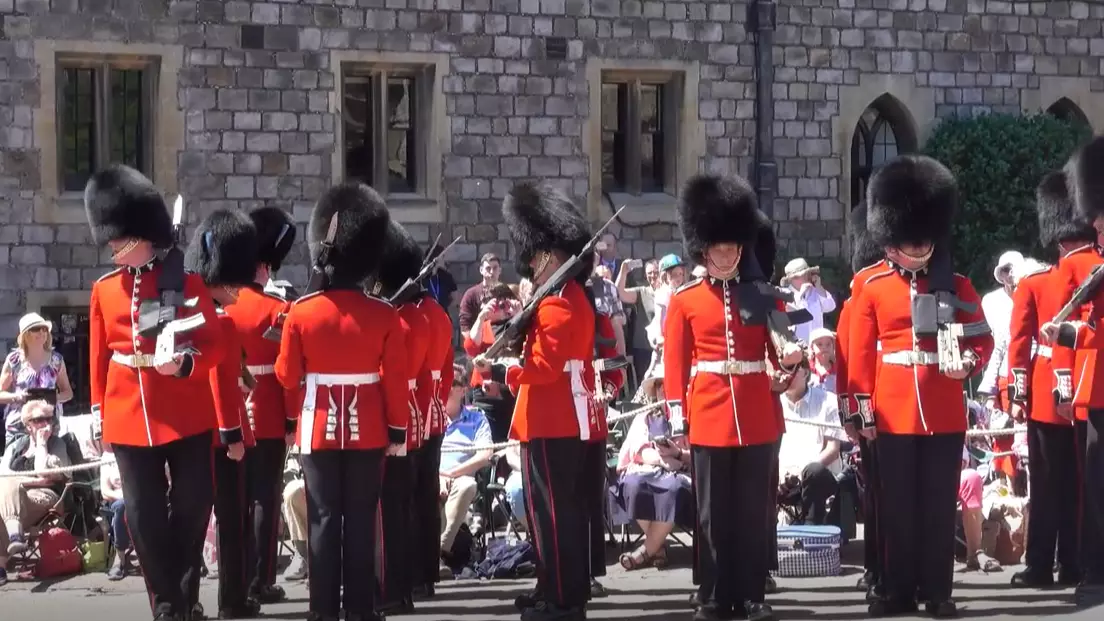 Guards At Windsor Castle Get Themselves A Bit Mixed Up 