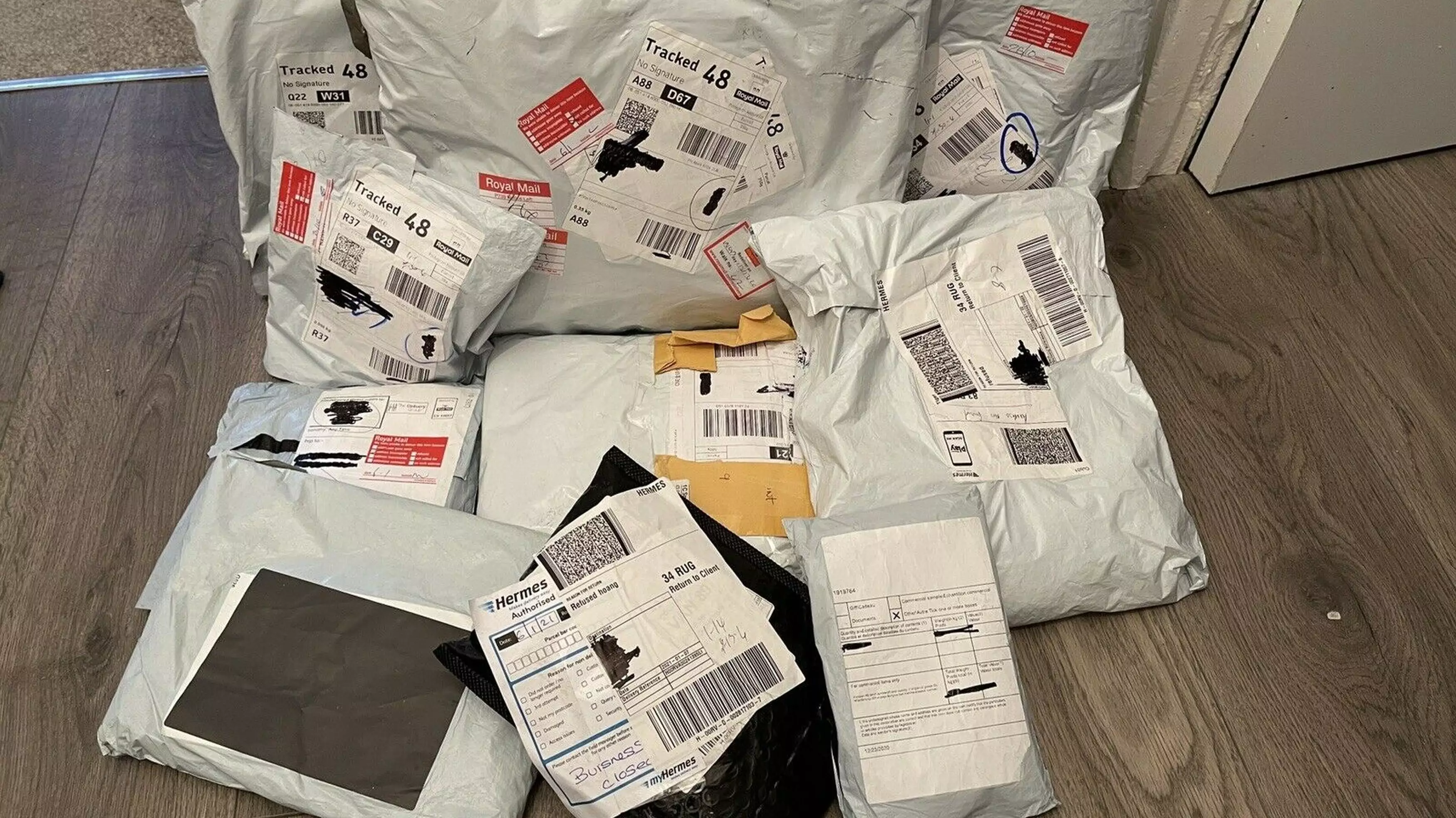 'Lost' Royal Mail And Hermes Parcels Are Being Flogged On eBay For Hundreds Of Pounds