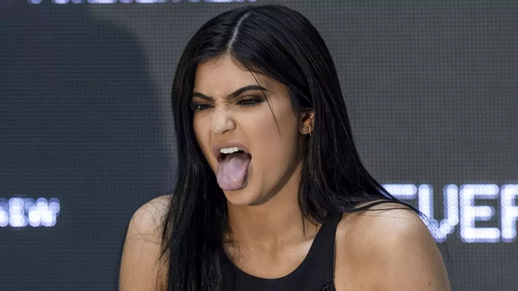 Snapchat Denies Claims That It 'Paid Kylie Jenner To Post Baby Video' 