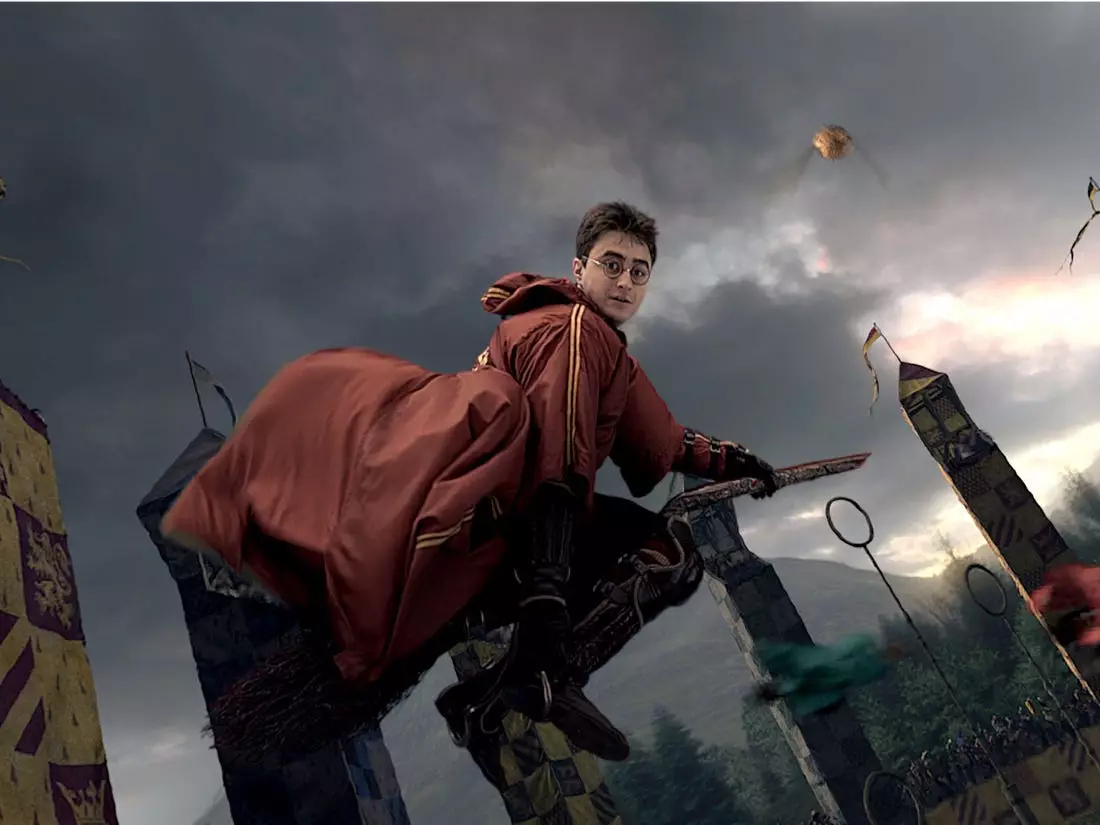 Follow Harry as he plays Quidditch (