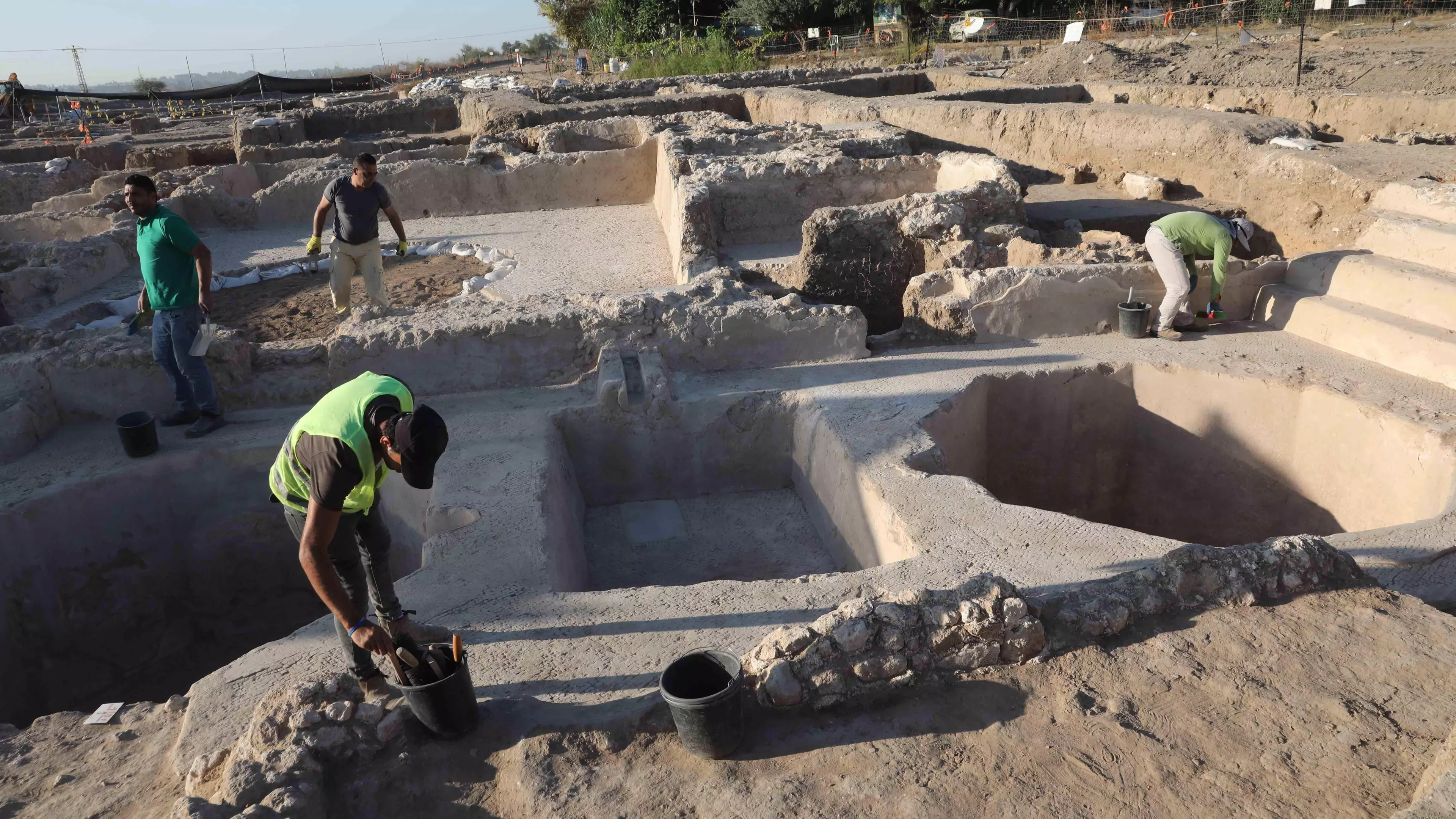 Huge 1,500 Year Old Wine Factory Has Been Discovered
