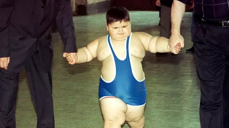 Russian Sumo Wrestler Known As "The World's Heaviest Boy" Sadly Passes Away