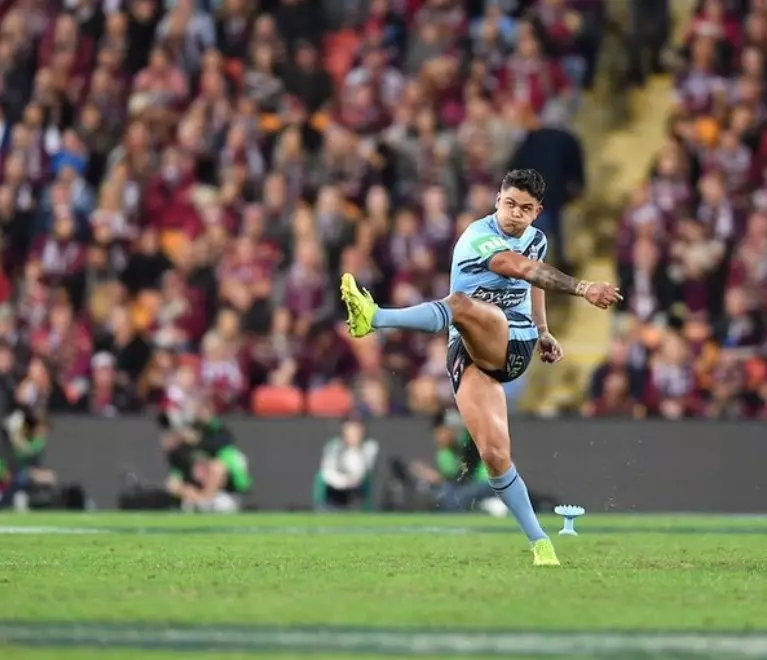 NSW Is Bashing Up QLD At Half Time Of Origin 2