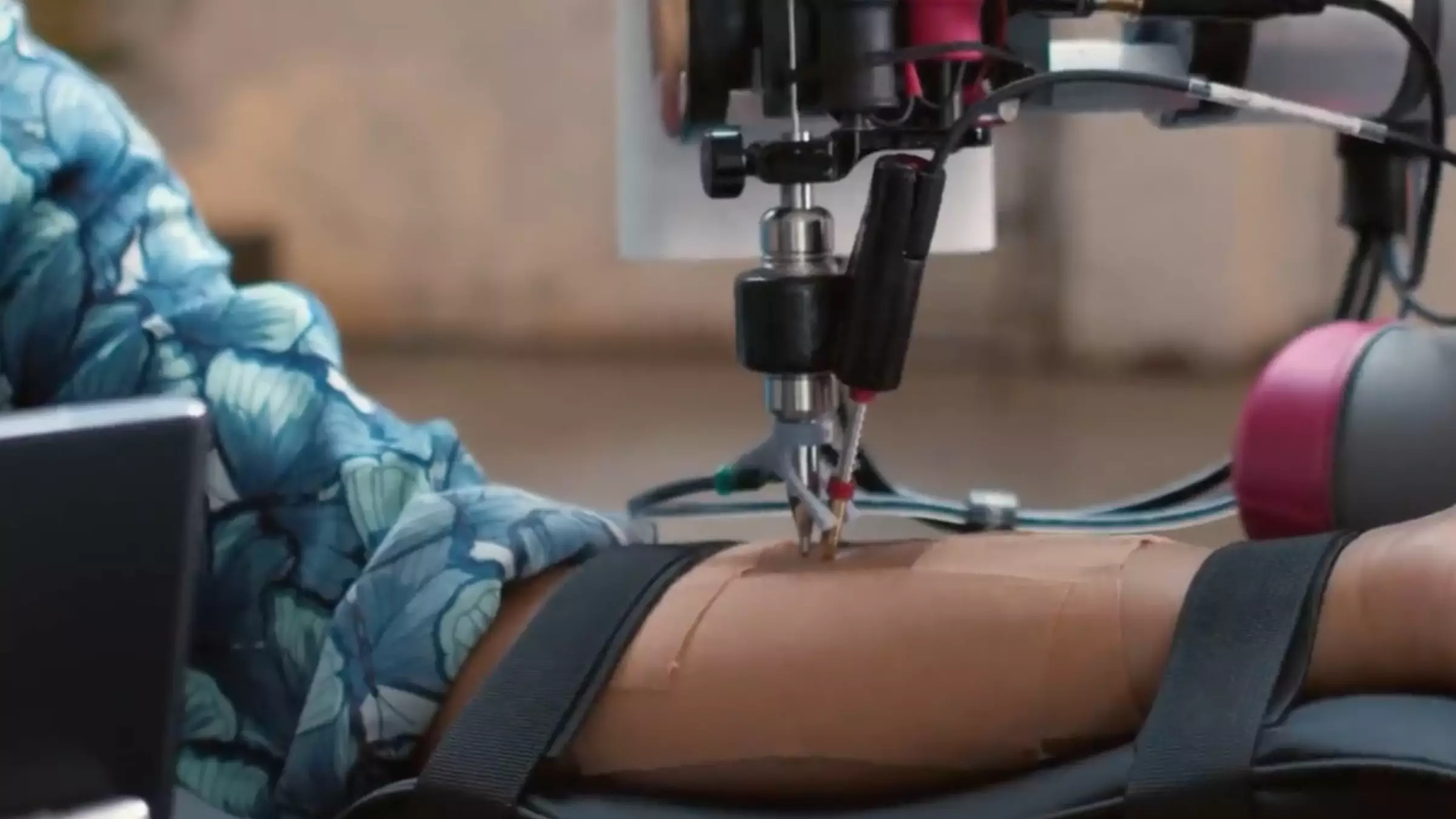 World's First 5G-Powered Remote Tattoo Completed By Robotic Arm