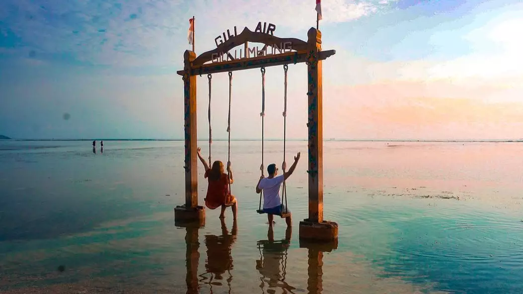 Couple Reveal How They Have Travelled To 40 Countries In Two Years With Full Time Jobs