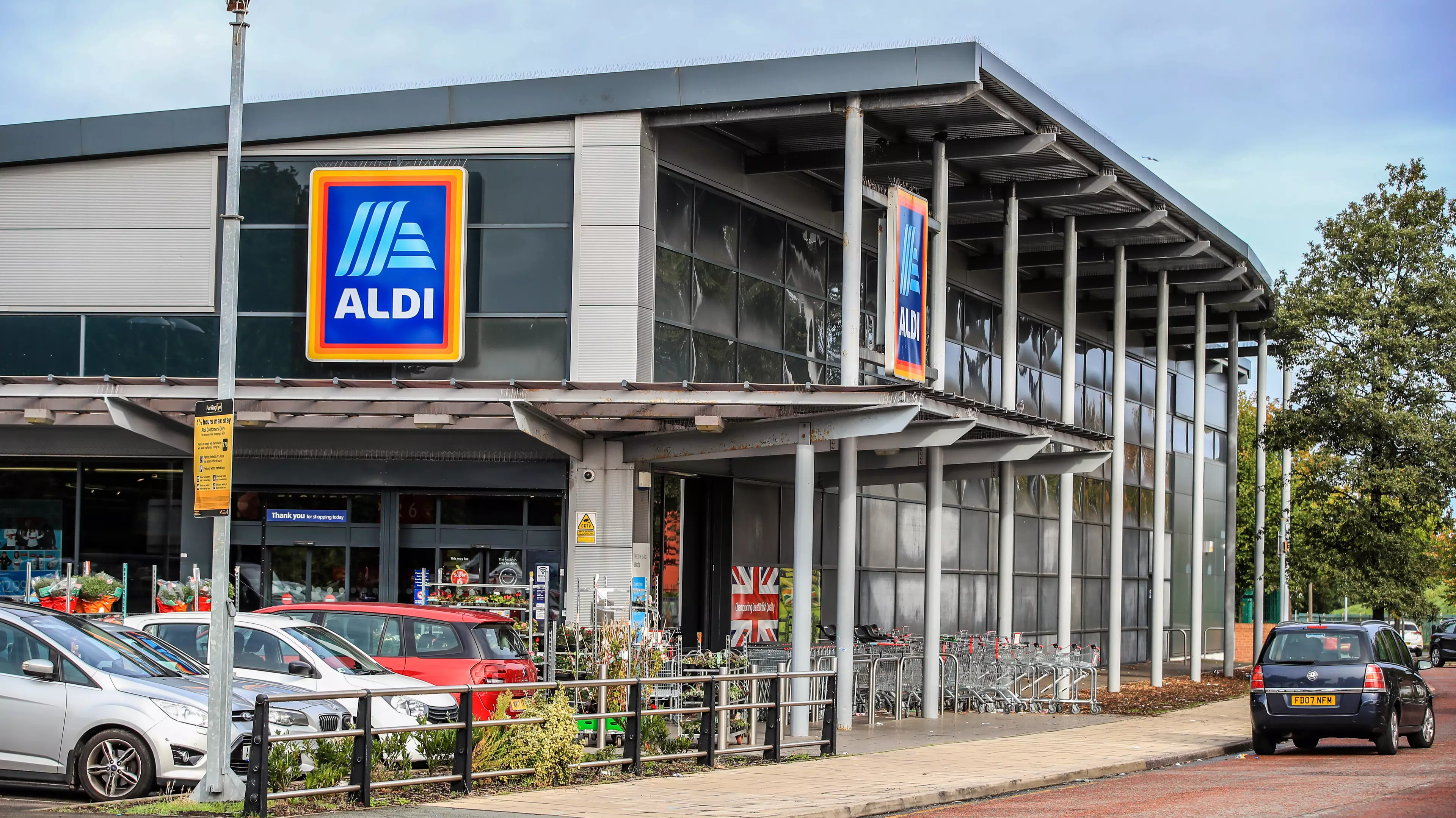 Aldi Gives 30,000 Staff Members A Pay Rise