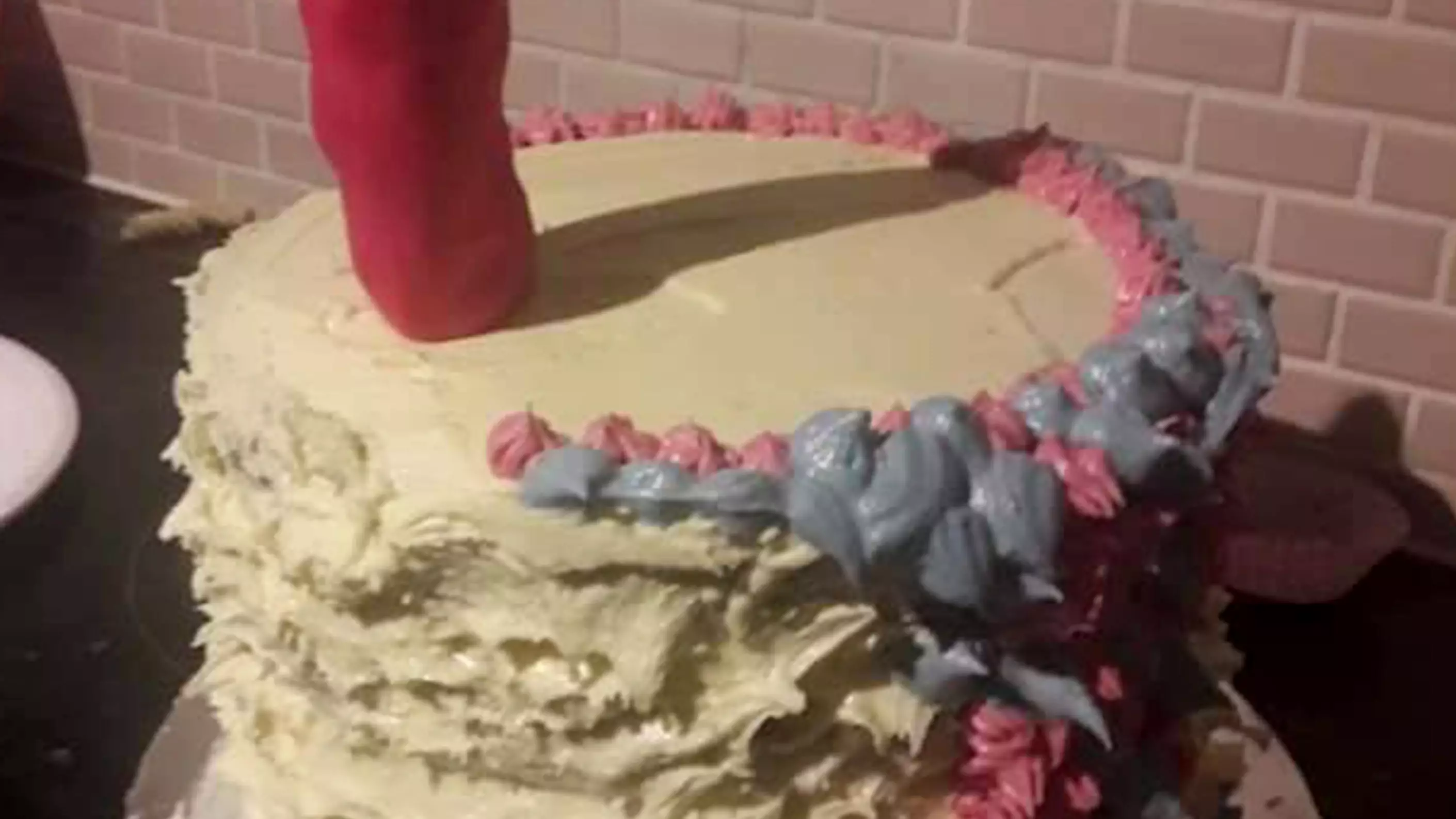 Mum Left Red-Faced After Baking Unicorn Cake That Resembles a Sex Toy