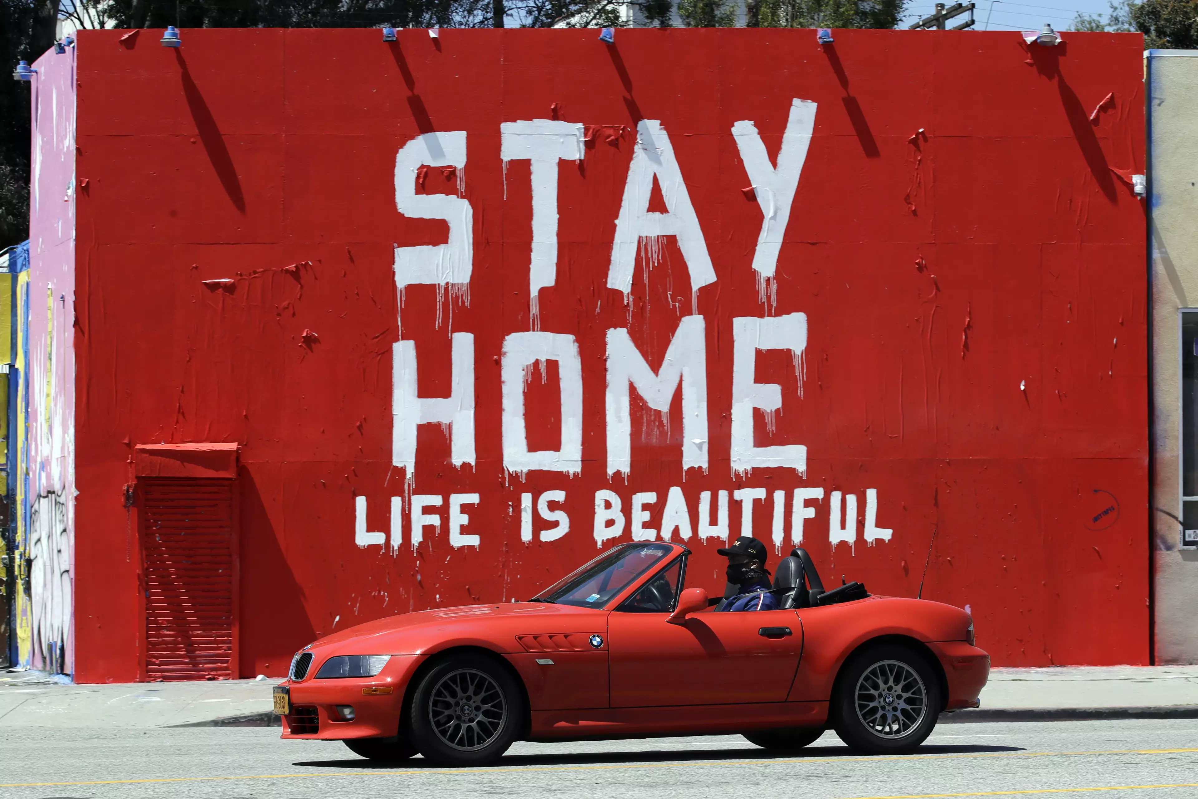 A mural in Los Angeles imploring people to stay at home.