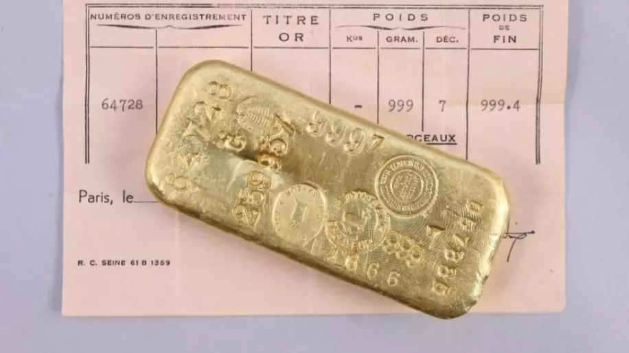 Boys Find Gold Bars Worth More £70,000 After Building A Fort