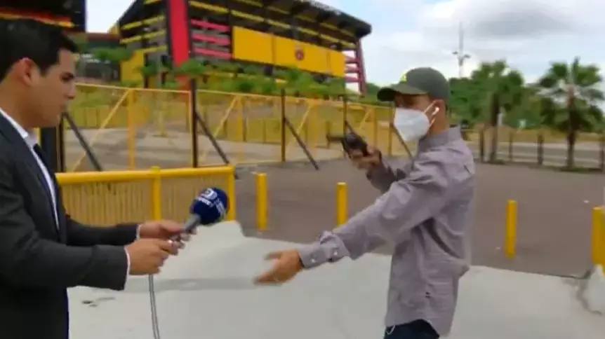 Ecuadorean TV Presenter Held At Gunpoint Moments Before Going On Air