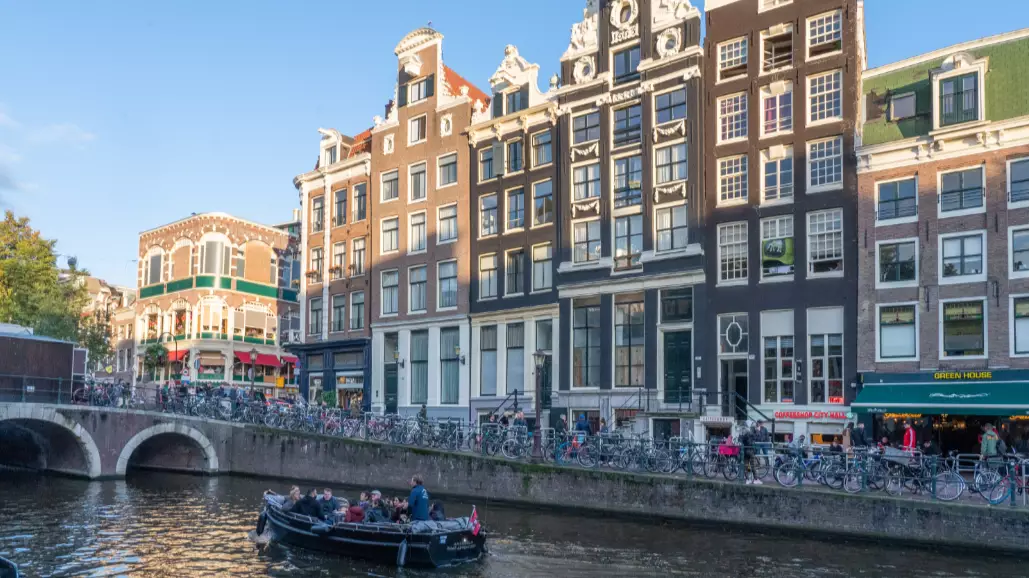 You Can Now Book Tickets For Eurostar's New Direct Route From UK To Amsterdam