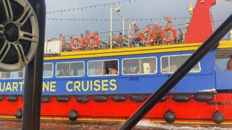 Couple's Anniversary Meal Hilariously Interrupted By Nudist Cruise
