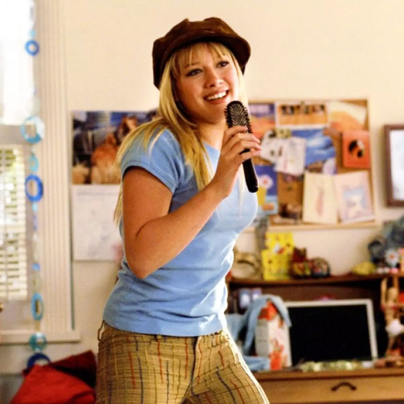 It also includes all the 'Lizzie McGuire' episodes (
