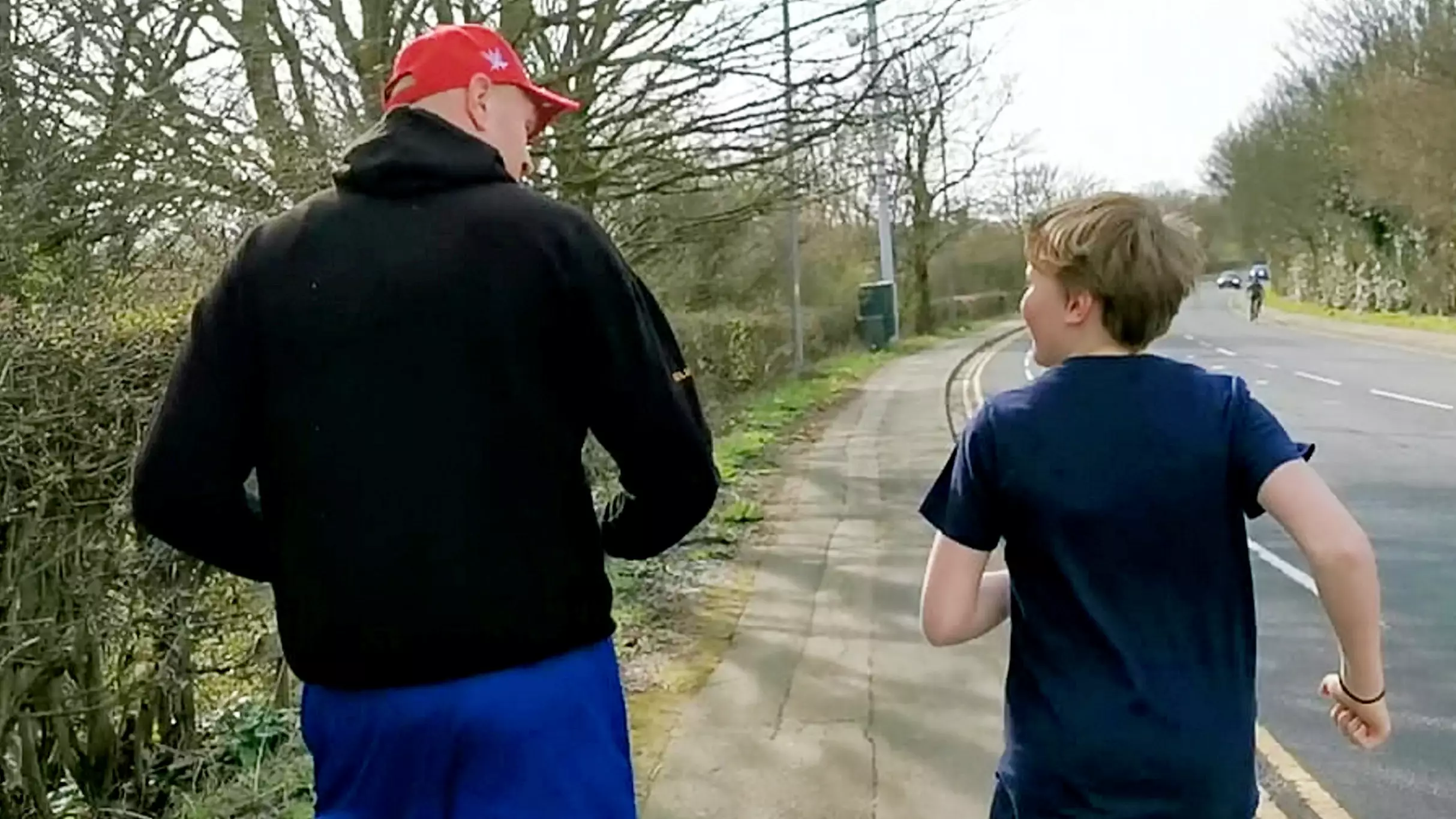Tyson Fury Fan Wanting A Photo Ended Up Going On A Jog With Him