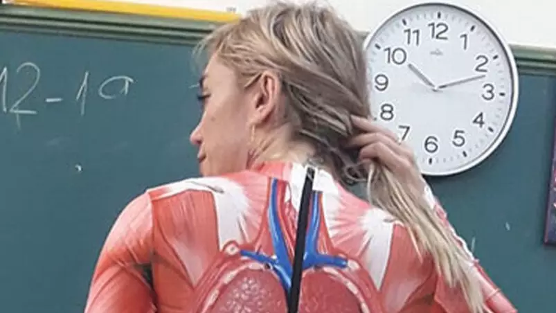 Students 'Freaking Out' As Teacher Wears Organ Bodysuit To Teach Anatomy 
