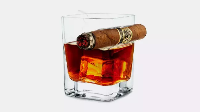 ​This Cigar Glass Is Genius And We Definitely Want It For Christmas