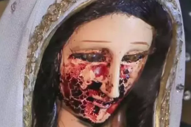 This Statue Of The Virgin Mary 'Cries Blood' And People Are Calling 'Miracle'