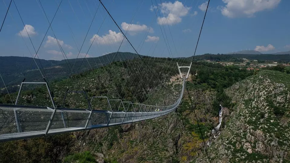 Bridge In Portugal Allows Hikers To Cross 175 Metre River Gorge 