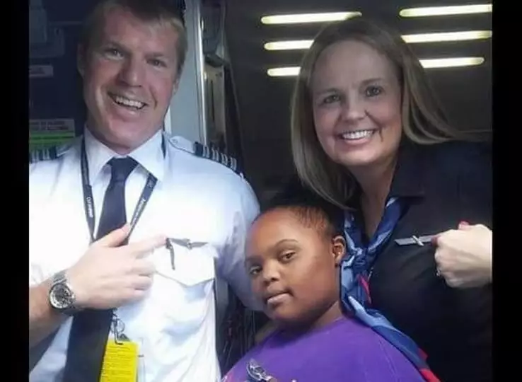 Shannie became friends with the crew during her frequent flights to the children's hospital.