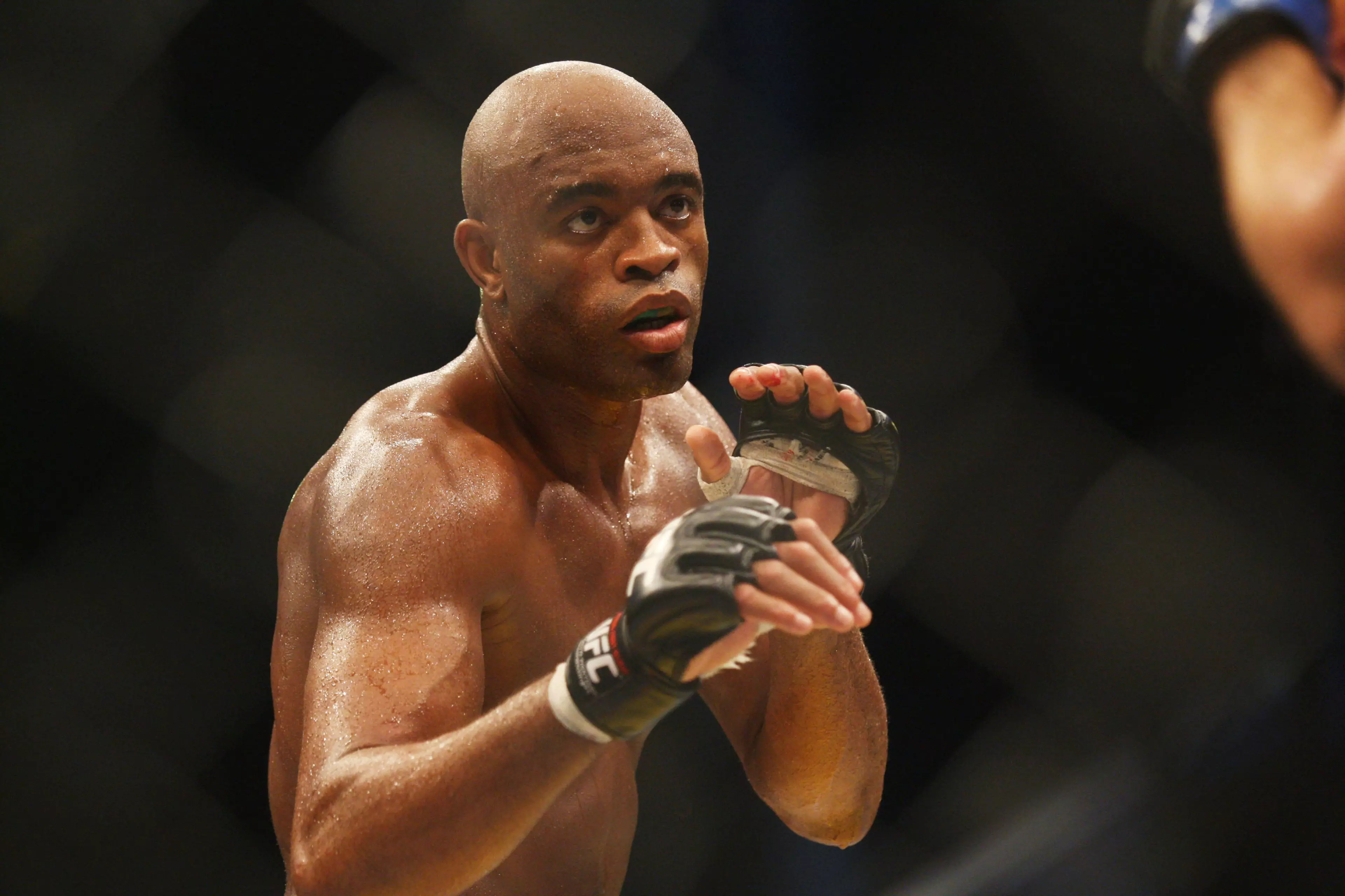 UFC Legend Anderson Silva Wants Conor McGregor Fight