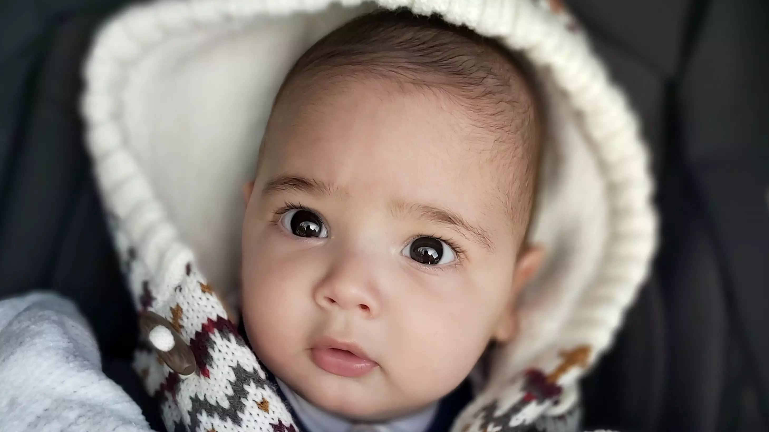 Five-Month Old Baby Is Caught Saying Hello In Jaw Dropping Video