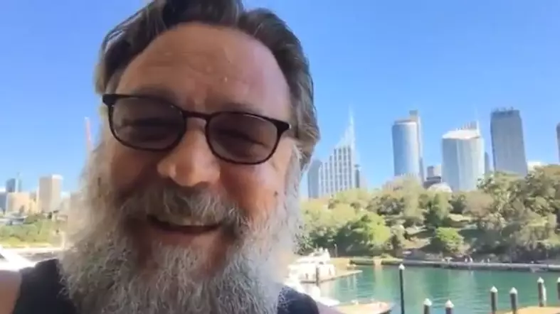 Russell Crowe Is Growing A Beard And It Is Glorious