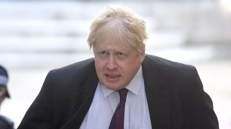 Boris Johnson Compares Burqa-Wearing Women To 'Bank Robbers' And 'Letter Boxes'
