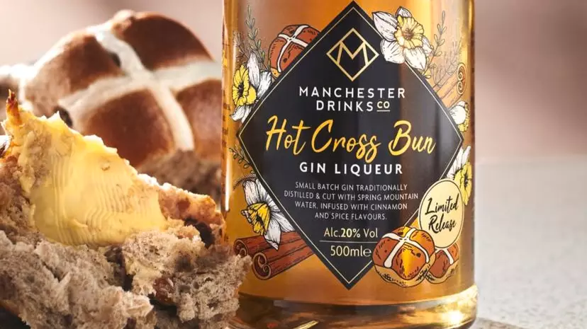 Aldi Australia Is Releasing Hot Cross Bun Flavoured Gin In Time For Easter