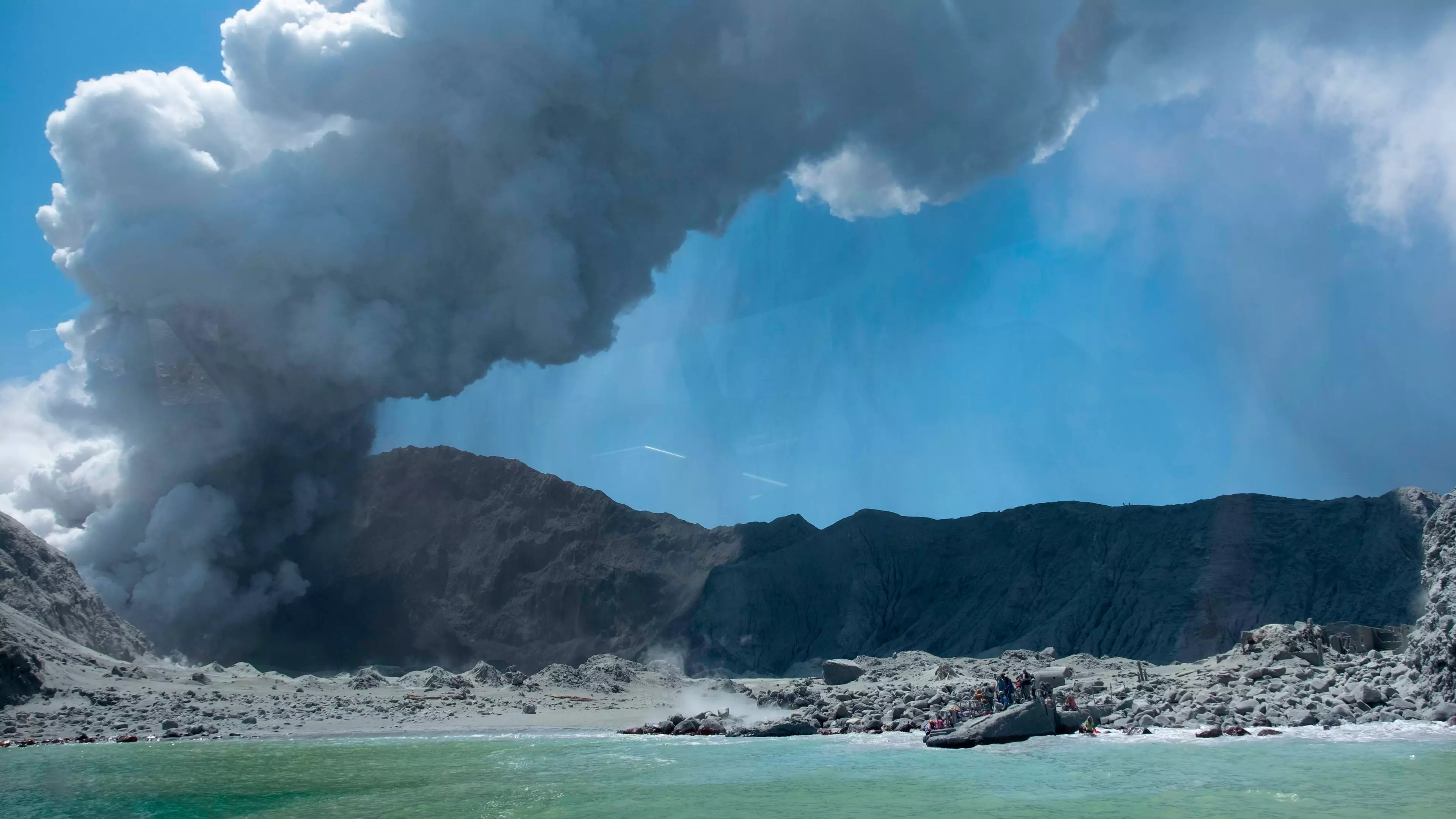 Chilling Photo Shows Tourists In White Island Crater Moments Before Eruption