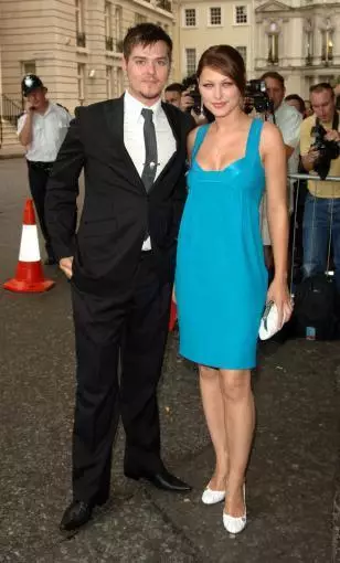 Emma and Matt met in 2004. (