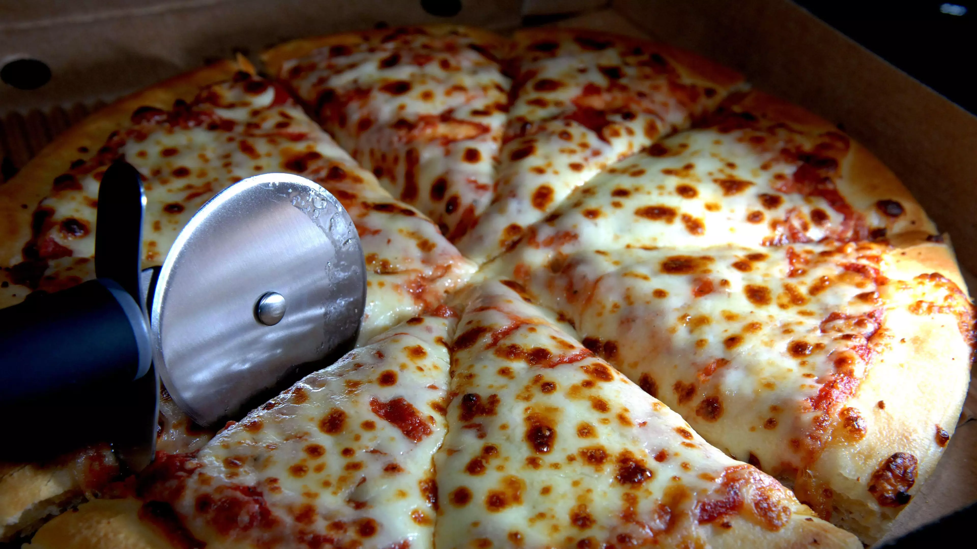 Man Used His Dead Neighbour's Debit Card To Buy £6K Worth Of Pizza