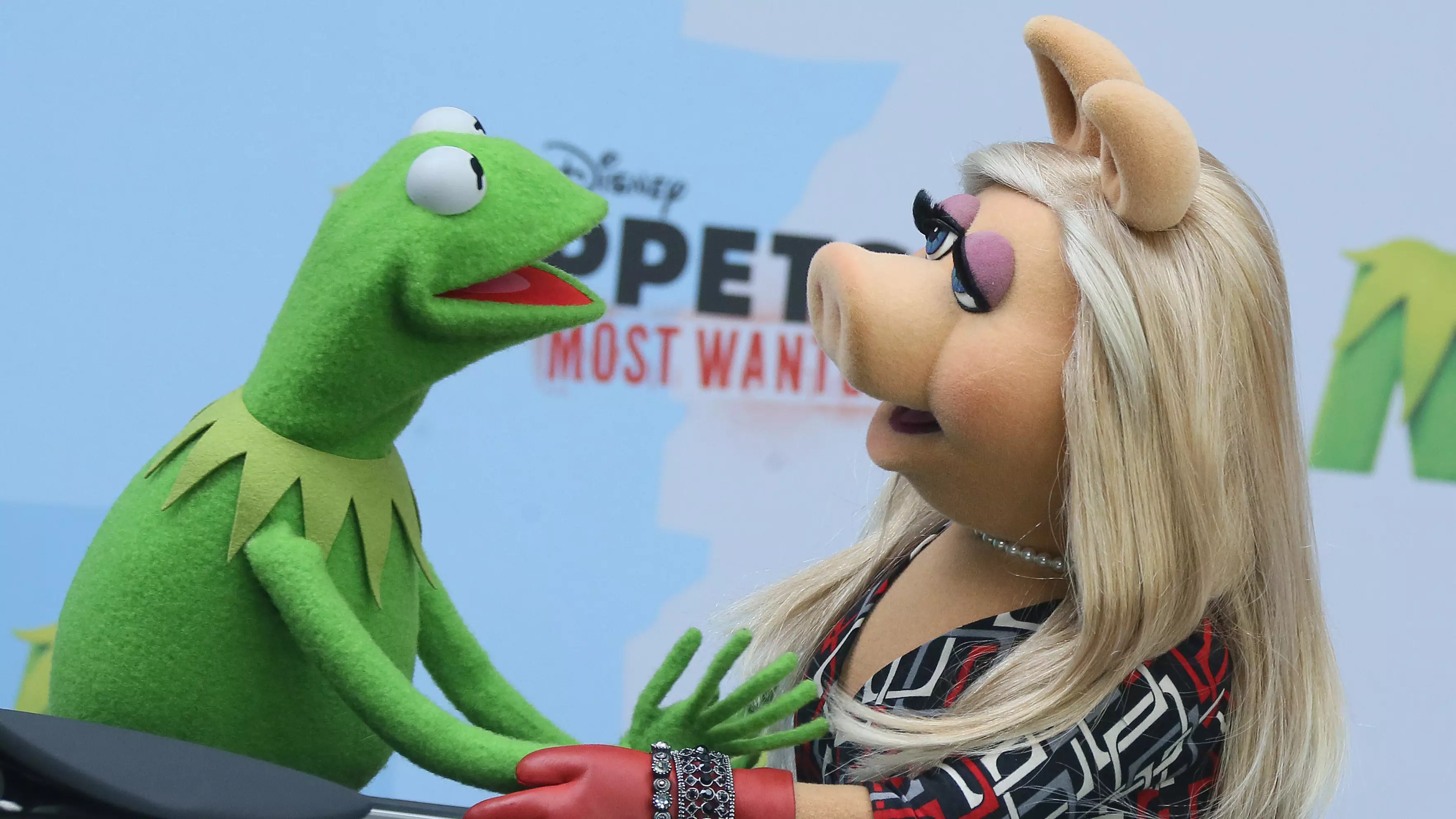 Kermit And Miss Piggy Are Done - And The Frog Has His Heart Set On Kylie Minogue