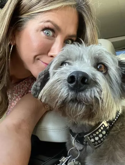 Jennifer Aniston with Clyde.