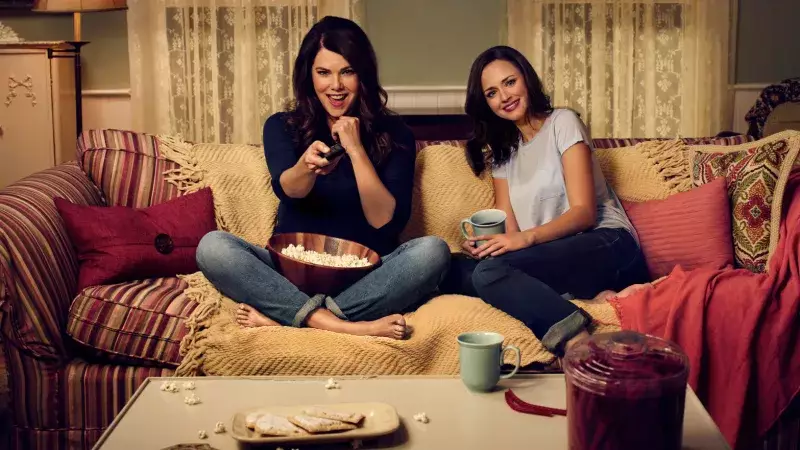 Netflix Show 'Ginny and Georgia' Is Being Hailed As The New 'Gilmore Girls'