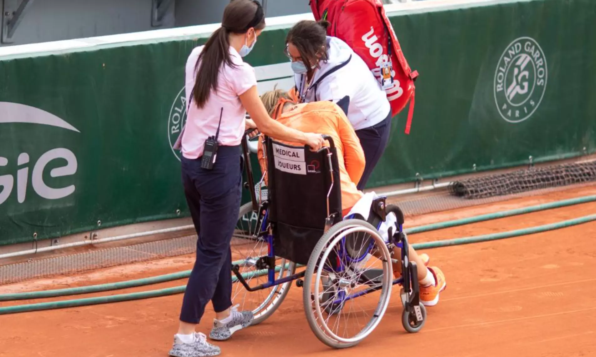 Kiki Bertens was seen to by French Open medical staff.