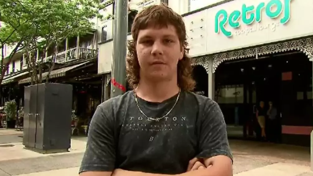 Aussie Bloke Claims He Wasn't Let Into Several Pubs Because Of His Beautiful Mullet