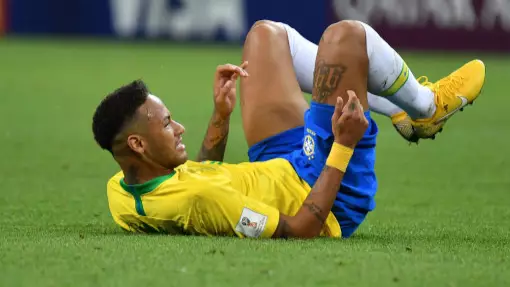 Neymar Revealed The Reason Why He Dives To Ronaldo