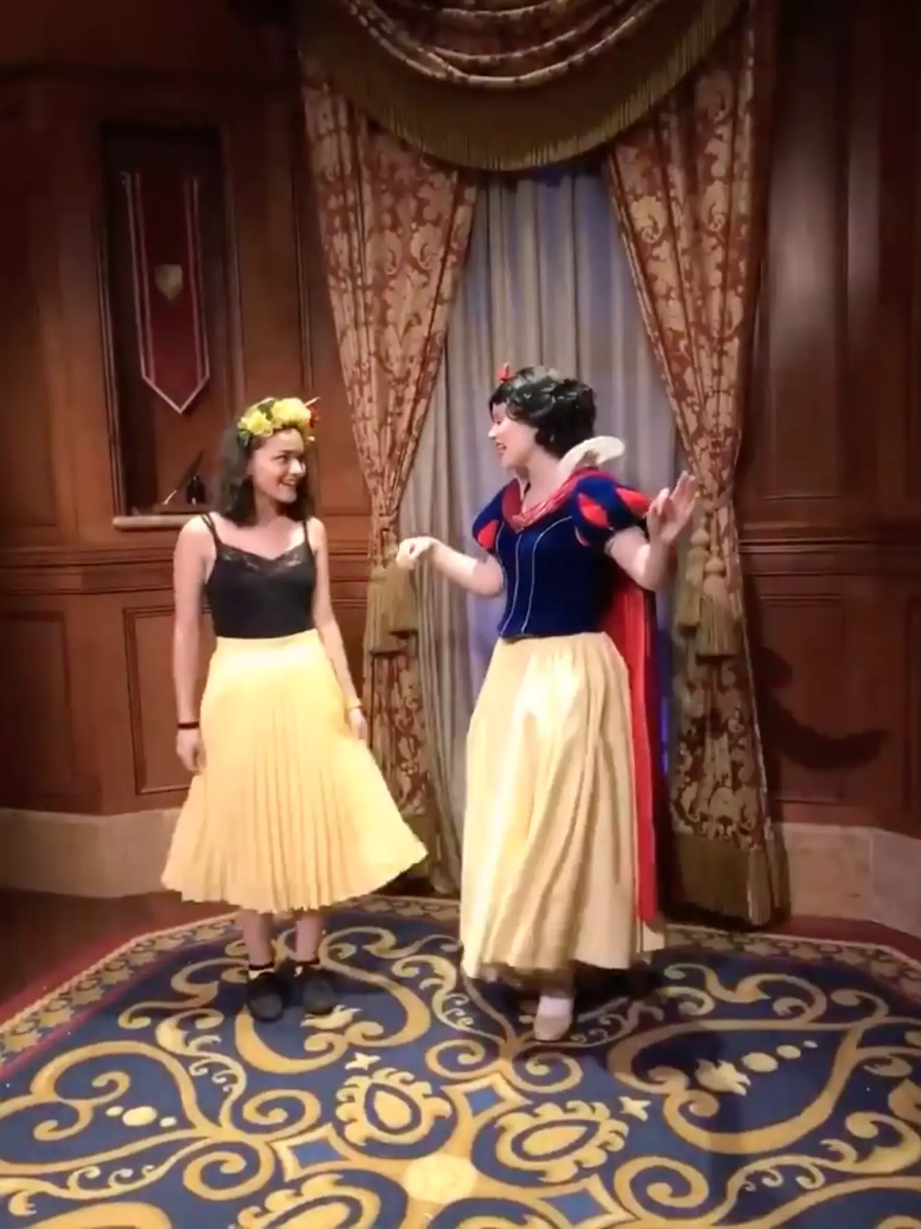 Rachel posted a video from when she met Snow White at Disneyland (