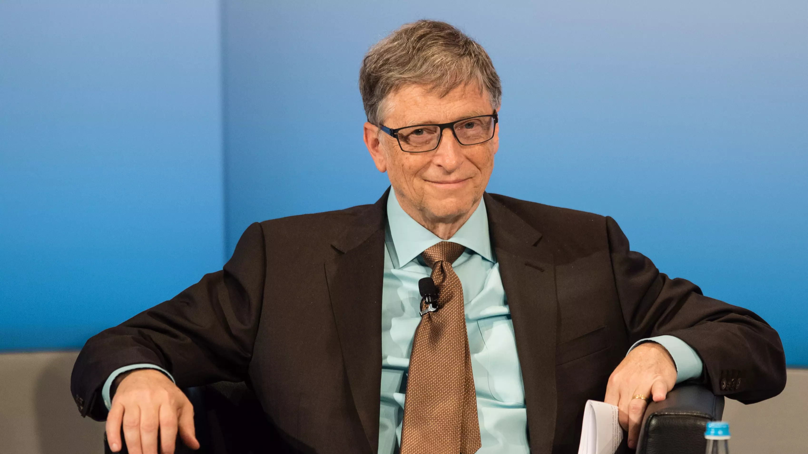 Here’s A Tiny Peek Inside Bill Gates’ Daily Routine 