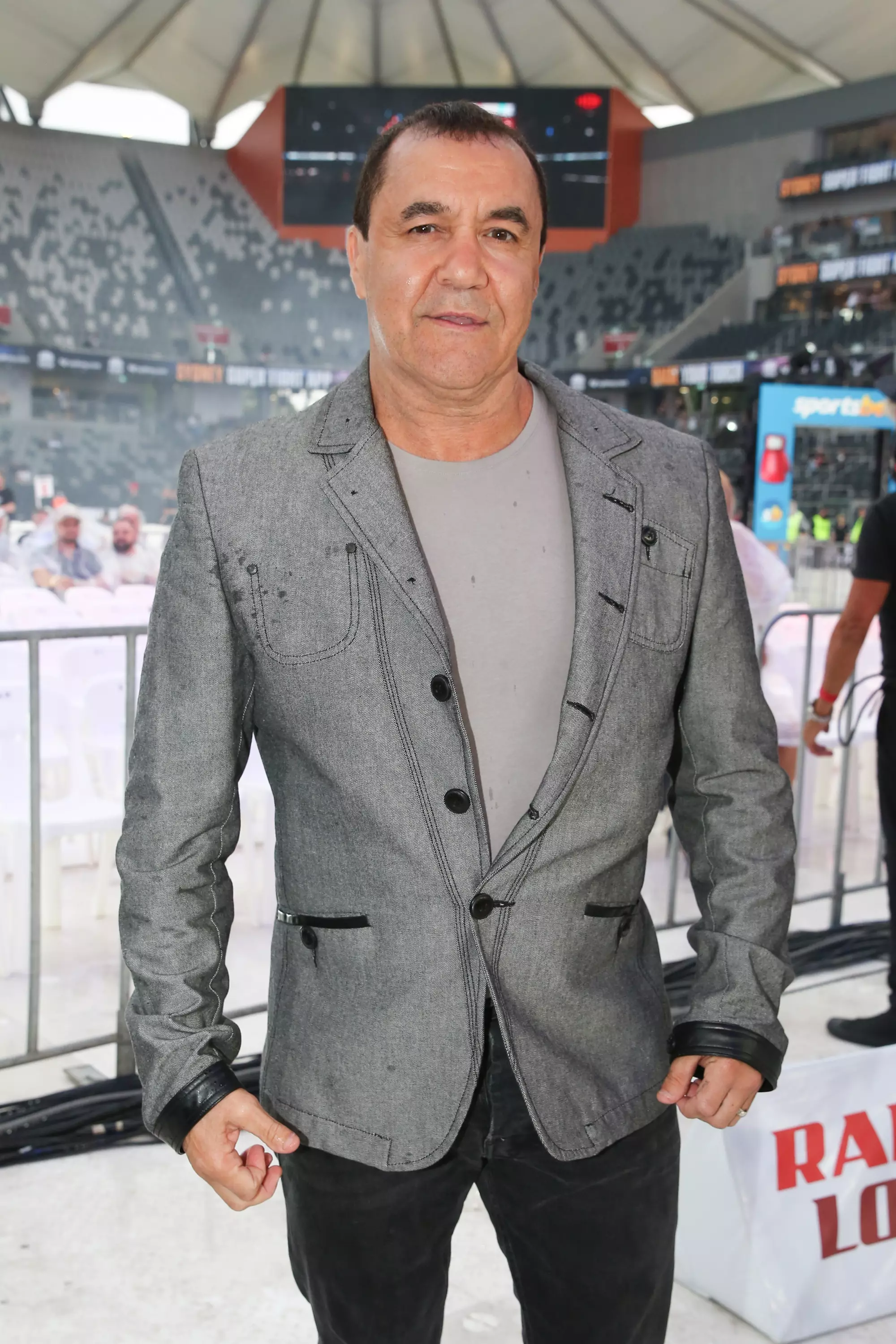 Boxing royalty Jeff Fenech was in the commentary box for the fight.