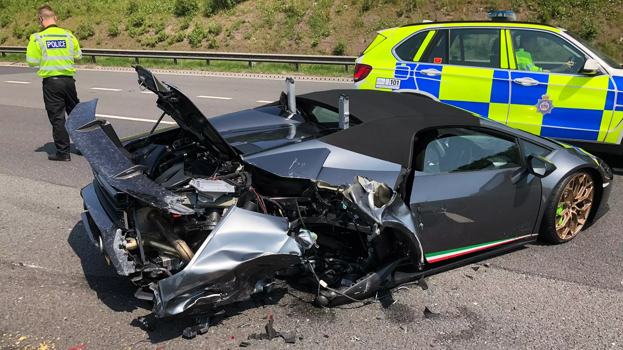 Brand New Lamborghini Wrecked In Motorway Crash Just 20 Minutes After Purchase