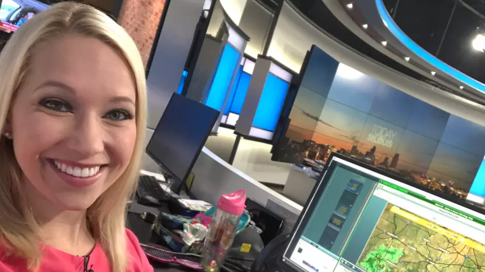 TV Weather Reporter Hits Back After Troll Tries To Body Shame Her 