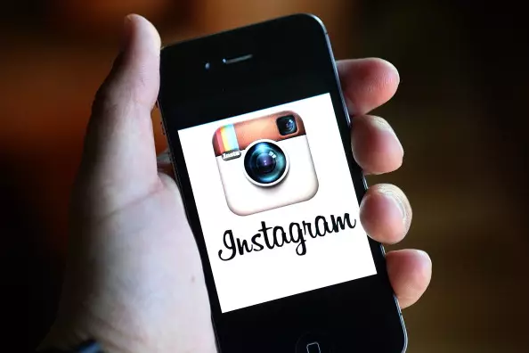 You Could Be Getting Paid To Post Stuff On Instagram With This App