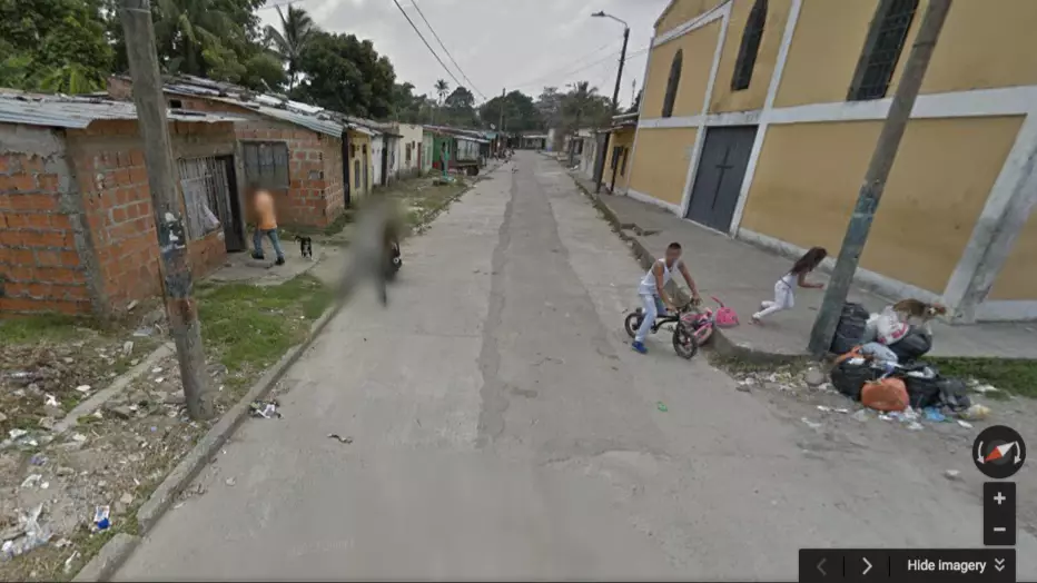 Google Maps: ​Man Pulls Gun On Google Street View Car In Shocking Footage