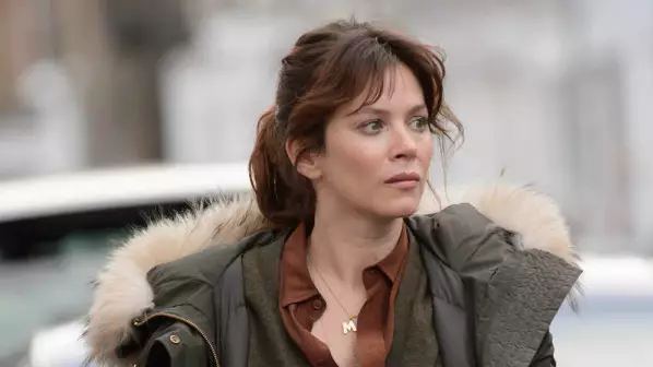 Anna Friel Wants To Do A Marcella And Luther Crossover