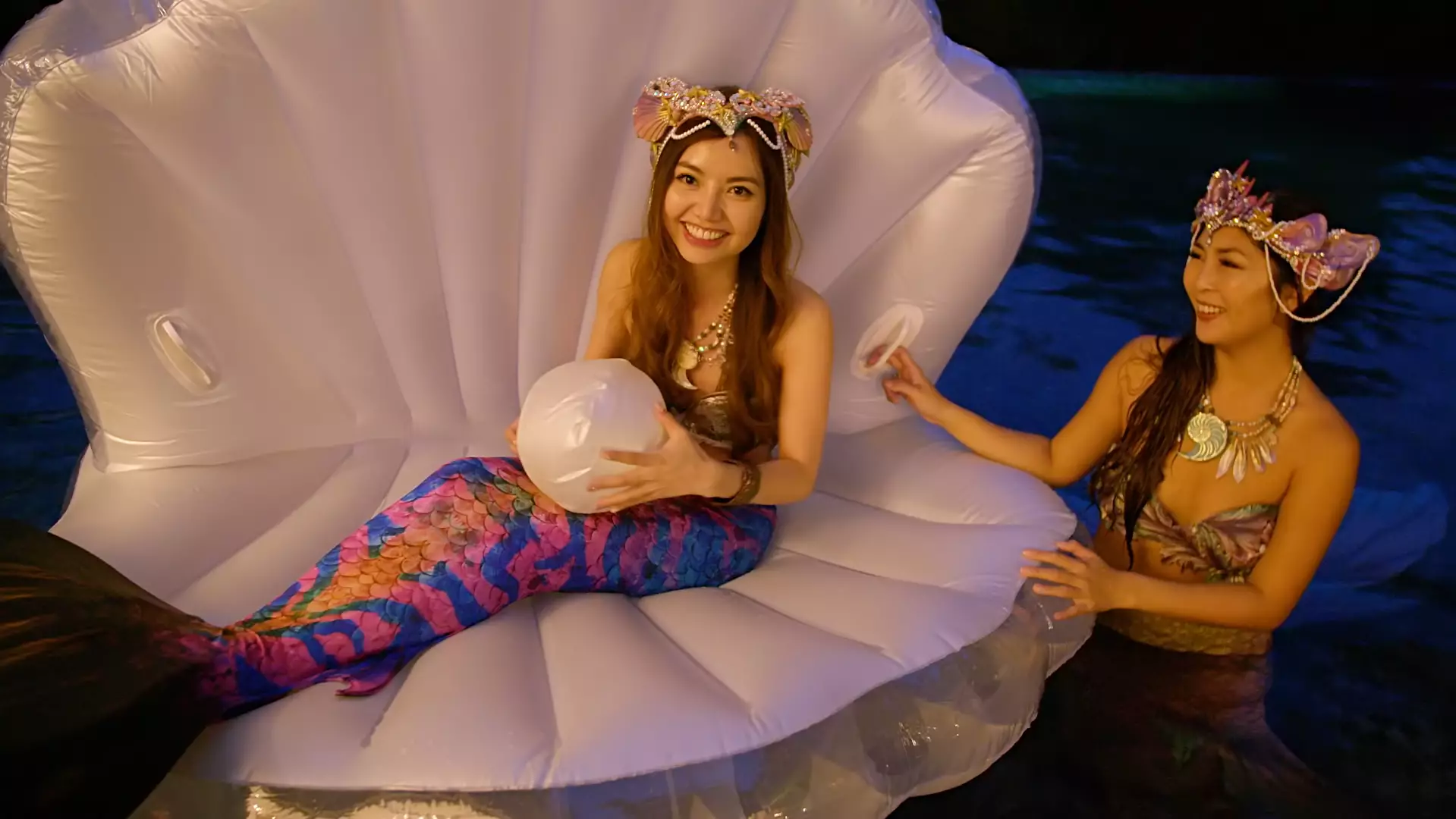 Mermaid-Obsessed Bride Has Under The Sea-Themed Wedding