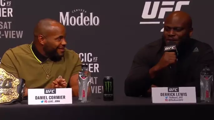 Derrick Lewis Wants To K.O Daniel Cormier Because He "Disrespects Chicken"