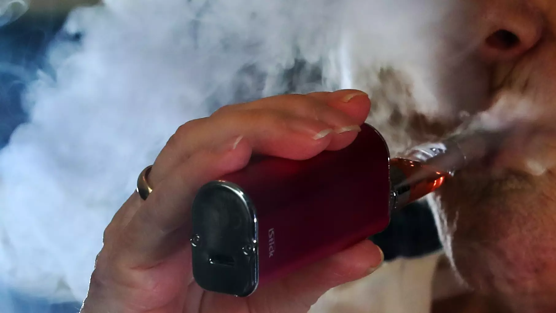 Researchers Warn Your Vape Machine Could Be Leaking Toxic Metals 
